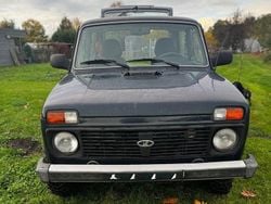 Grün Gebraucht 2014 Lada niva SUV | 8.700 € (Guter Preis)