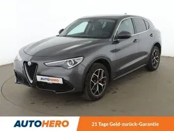 Grau Gebraucht 2018 Alfa Romeo Stelvio Super SUV | 26.600 € (Superpreis)