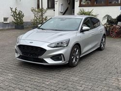 Silber Gebraucht 2021 Ford Focus ST-Line Limousine | 16.999 € (Superpreis)