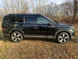 Abyss black / mic Gebraucht 2024 Hyundai Santa Fe Signature SUV | 52.950 € (Fairer Preis)