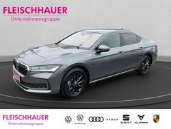Grau Gebraucht 2024 Skoda Superb LAURIN & KLEMENT Limousine | 39.980 € (Fairer Preis)
