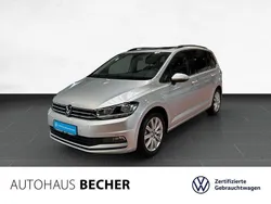 Silber Gebraucht 2024 VW Touran Comfortline Van / Kleinbus | 39.930 € (Teuer)