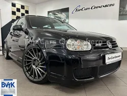 Schwarz Gebraucht 2002 VW Golf IV R Limousine | 34.950 €