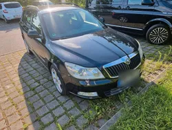 Schwarz Gebraucht 2009 Skoda Octavia Kombi | 2.900 € (Etwas zu teuer)