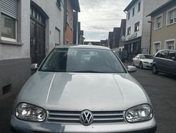 Grau Gebraucht 2004 VW Golf IV Kleinwagen | 1.095 € (Superpreis)