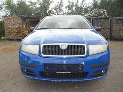 Blau Gebraucht 2005 Skoda Fabia Classic Limousine | 990 € (Guter Preis)