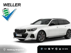 Mineralweiß (weiß) Gebraucht 2024 BMW i5 M Sport Limousine | 73.450 €