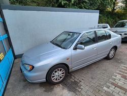 Grau Gebraucht 2000 Nissan Primera Limousine | 1.199 € (Fairer Preis)