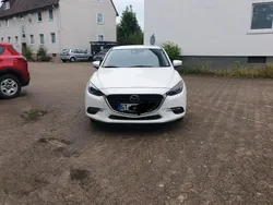 Weiß Gebraucht 2025 Mazda 3 Limousine | 13.800 €