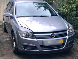 Silber Gebraucht 2005 Opel Astra Limousine | 2.990 € (Fairer Preis)