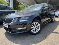 Schwarz Gebraucht 2020 Skoda Octavia Ambition Kombi | 15.499 € (Superpreis)