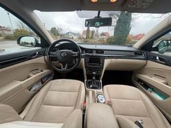 Schwarz Gebraucht 2014 Skoda Superb Kombi | 11.500 € (Fairer Preis)