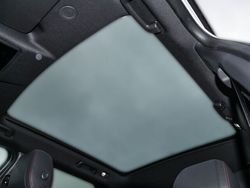 Weiß Gebraucht 2024 Land Rover Discovery Sport HSE Dynamic SUV | 79.284 €