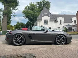 Grau Gebraucht 2016 Porsche 718 Boxster Cabrio | 50.900 € (Fairer Preis)