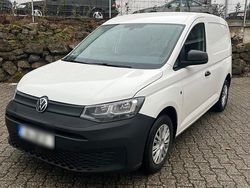 Weiß Gebraucht 2023 VW Caddy Van / Kleinbus | 18.900 € (Guter Preis)
