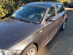 Grau Gebraucht 2006 BMW 118 Kleinwagen | 2.500 € (Superpreis)