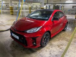 Rot Gebraucht 2024 Toyota Yaris Coupé | 39.999 € (Fairer Preis)