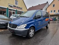 Blau Gebraucht 2007 Mercedes Vito Van / Kleinbus | 6.980 €