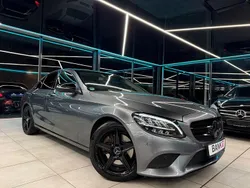 Grau Gebraucht 2018 Mercedes C300 Limousine | 23.490 € (Fairer Preis)