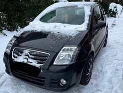 Schwarz Gebraucht 2009 Citroën C2 Kleinwagen | 1.890 €