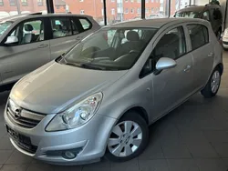 Silber Gebraucht 2010 Opel Corsa Limousine | 2.990 € (Fairer Preis)