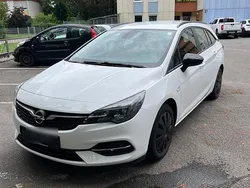 Weiß Gebraucht 2022 Opel Astra Edition Kombi | 13.000 € (Guter Preis)