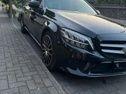 Schwarz Gebraucht 2019 Mercedes C200 Avantgarde Kombi | 17.750 € (Fairer Preis)
