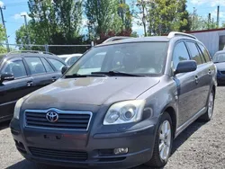 Grau Gebraucht 2006 Toyota Avensis Executive Kombi | 1.490 € (Guter Preis)