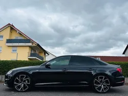 Schwarz Gebraucht 2015 Audi A4 Limousine | 24.800 €