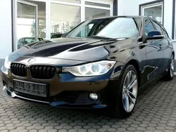 Schwarz 2 Gebraucht 2013 BMW 330 Comfort Edition Kombi | 11.990 € (Teuer)