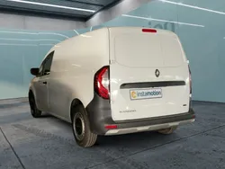 Schwarz Gebraucht 2022 Renault Kangoo Van / Kleinbus | 22.240 €