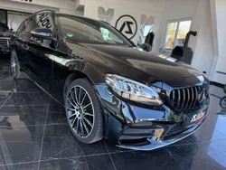 Obsidianschwarz metalliclack Gebraucht 2020 Mercedes C200 AMG line Kombi | 26.790 € (Fairer Preis)