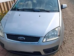 Silber Gebraucht 2004 Ford C-MAX Van / Kleinbus | 1.599 €