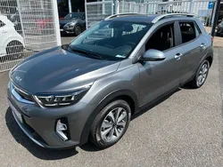 Grau Neu 2025 Kia Stonic Vision SUV | 22.980 € (Fairer Preis)