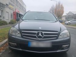 Grau Gebraucht 2010 Mercedes 220 Kombi | 6.050 €