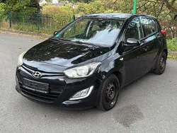 Schwarz Gebraucht 2013 Hyundai i20 Kleinwagen | 2.300 € (Superpreis)