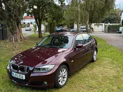Rot Gebraucht 2009 BMW 318 Limousine | 5.400 € (Fairer Preis)