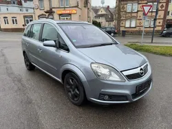 Silber Gebraucht 2007 Opel Zafira Cosmo Van / Kleinbus | 2.700 € (Guter Preis)