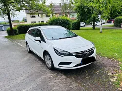 Weiß Gebraucht 2018 Opel Astra Kombi | 8.199 € (Guter Preis)