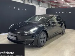 Schwarz Gebraucht 2021 Tesla Model 3 Long Range RWD Limousine | 28.400 € (Teuer)
