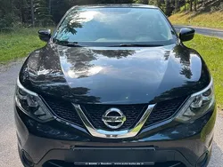 Schwarz Gebraucht 2016 Nissan Qashqai SUV | 8.200 € (Superpreis)