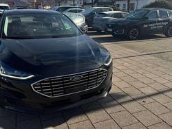 Obsidianschwarz metallic Gebraucht 2024 Ford Focus ST-Line X Limousine | 27.499 € (Fairer Preis)