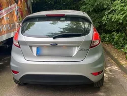 Silber Gebraucht 2015 Ford Fiesta Kleinwagen | 4.399 € (Guter Preis)