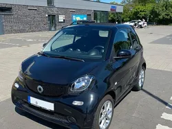 Schwarz Gebraucht 2016 Smart ForTwo Coupé Passion Cabrio | 10.111 € (Fairer Preis)