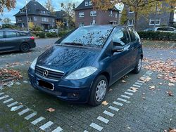 Blau Gebraucht 2006 Mercedes A150 Classic Kleinwagen | 1.500 € (Teuer)
