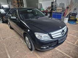 Schwarz Gebraucht 2007 Mercedes C200 Avantgarde Limousine | 5.000 € (Superpreis)