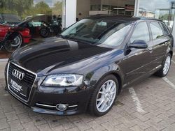 Phantomschwarz perleffekt Gebraucht 2012 Audi A3 Ambition Limousine | 10.900 € (Guter Preis)
