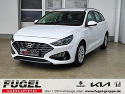 Atlas white / sol Gebraucht 2023 Hyundai i30 Kombi | 15.869 € (Guter Preis)