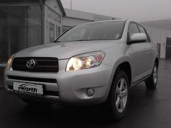 Silver metallic Gebraucht 2009 Toyota RAV4 Executive SUV | 7.850 € (Fairer Preis)