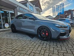 Grau Gebraucht 2020 Hyundai i30 Comfort Limousine | 28.490 € (Fairer Preis)